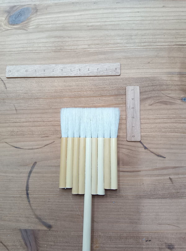 特別セール品　少し短穂　中太連筆９本立（２本限り）