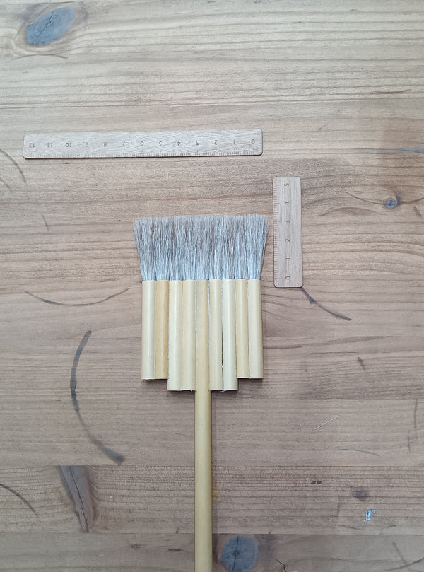 夏毛中太連筆９本立（軸が短め、穂丈3.4cm、2本限り）